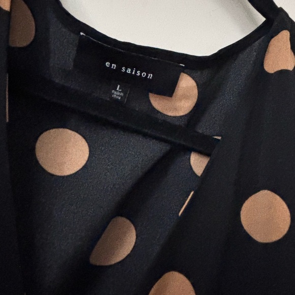 En Saison Black and Tan Polka Dot Long Sleeve Dress - Picture 6 of 14